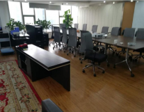 出租 顺城街地标冠城广场 豪装 大厅可坐...
